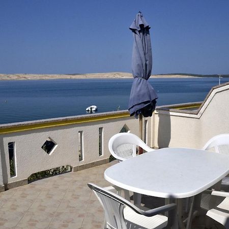 Apartments By The Sea Kustici, Pag - 6335 Zubovići المظهر الخارجي الصورة
