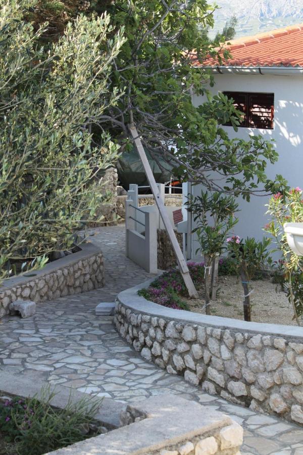 Apartments By The Sea Kustici, Pag - 6335 Zubovići المظهر الخارجي الصورة