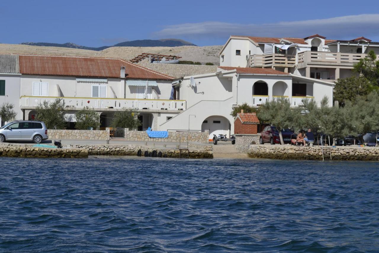 Apartments By The Sea Kustici, Pag - 6335 Zubovići المظهر الخارجي الصورة
