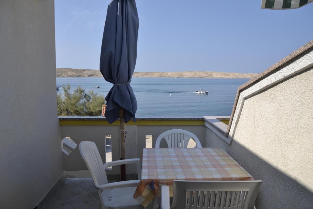 Apartments By The Sea Kustici, Pag - 6335 Zubovići المظهر الخارجي الصورة